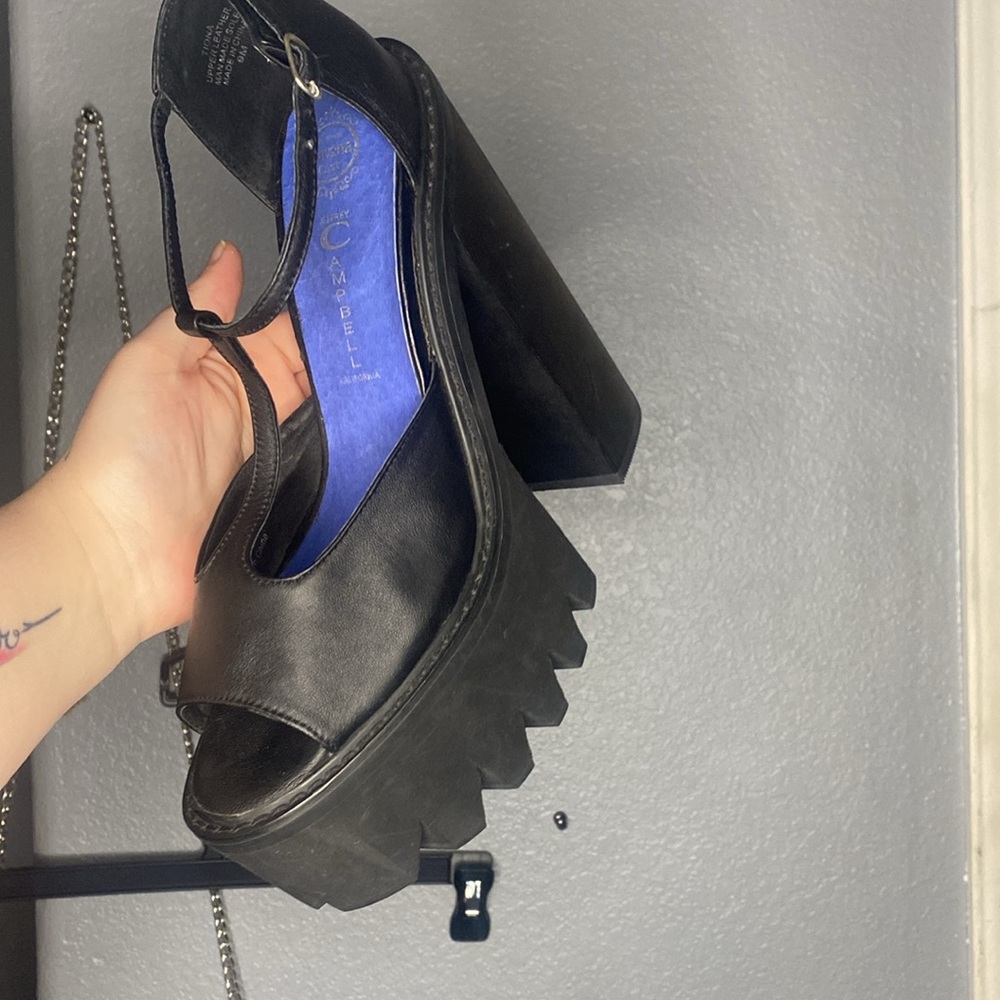 RARE Jeffrey Campbell tiona platform - Picture 3 of 7